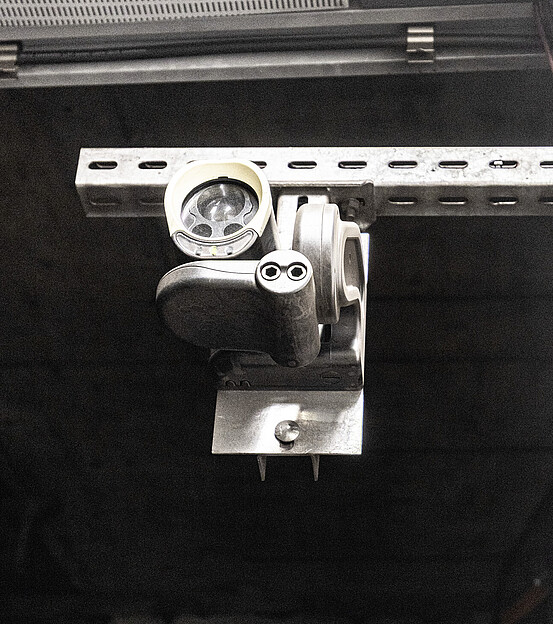 Das Bild zeigt eine Bahnsteig-Kamera