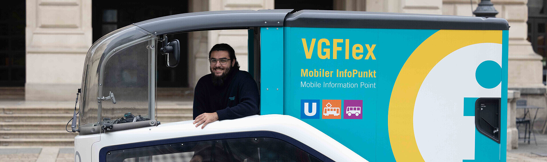 VGFlex im Einsatz Das Bild zeigt den VGFlex im Einsatz mit einem VGF-Mitarbeiter